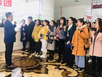 熱烈歡迎丨昌禾商學(xué)院，柔然彩虹隊光臨寧夏昌禾裝飾參觀學(xué)習(xí)！