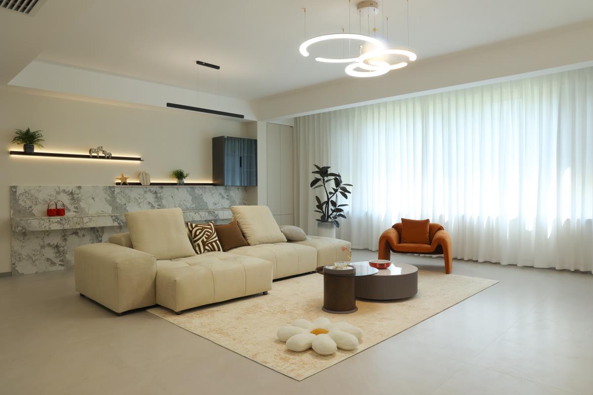 實(shí)景 | 這屆年輕人究竟有多會(huì)??？131㎡現(xiàn)代風(fēng)婚房，審美+功能雙雙在線！